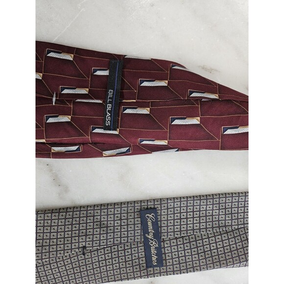 Lot of 2 Vintage Ties Bill Blass And Country B. - Picture 2 of 8